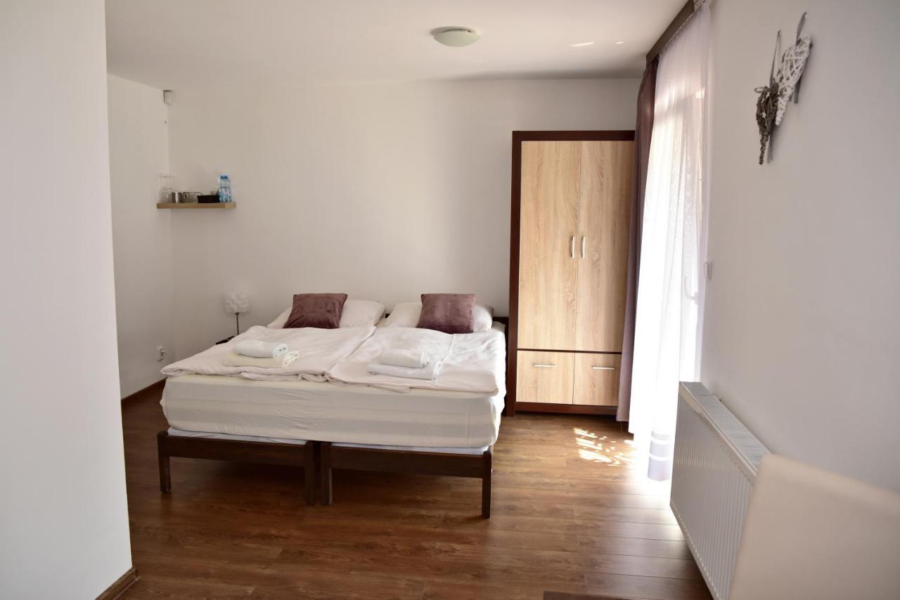 Pension U Krbu Mikulov v Krusnych Horach Exterior foto