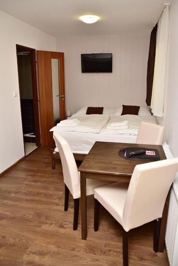 Pension U Krbu Mikulov v Krusnych Horach Exterior foto