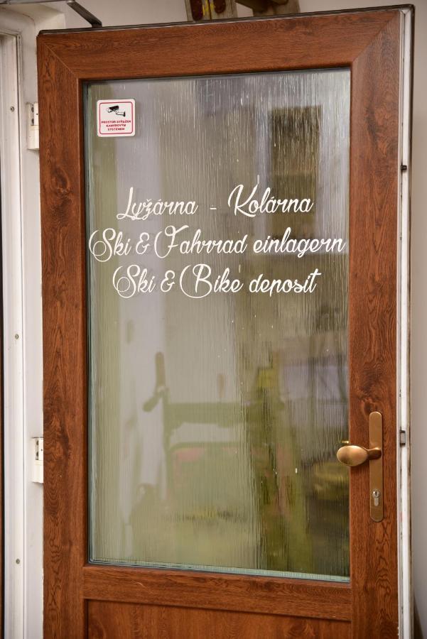 Pension U Krbu Mikulov v Krusnych Horach Exterior foto