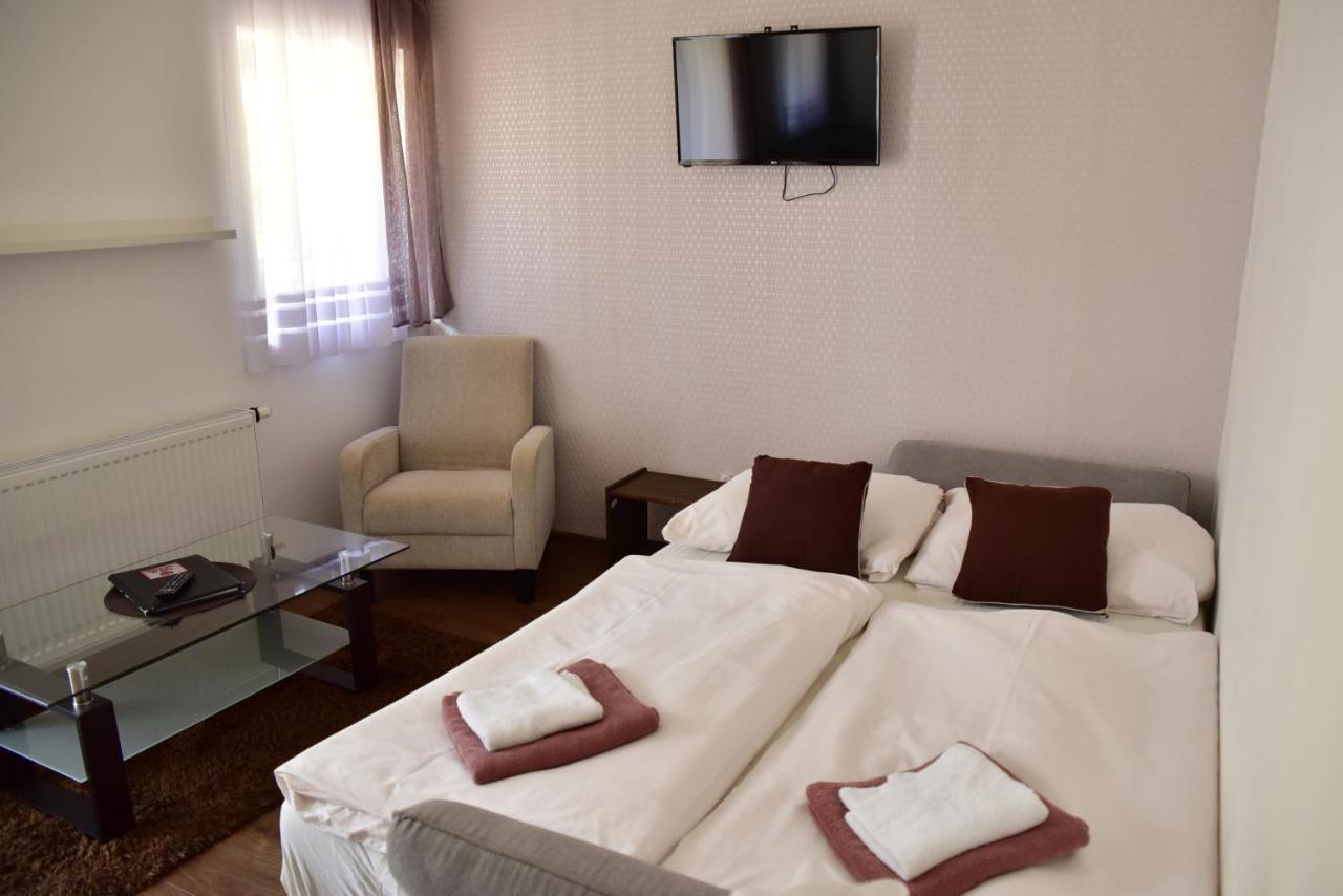 Pension U Krbu Mikulov v Krusnych Horach Exterior foto